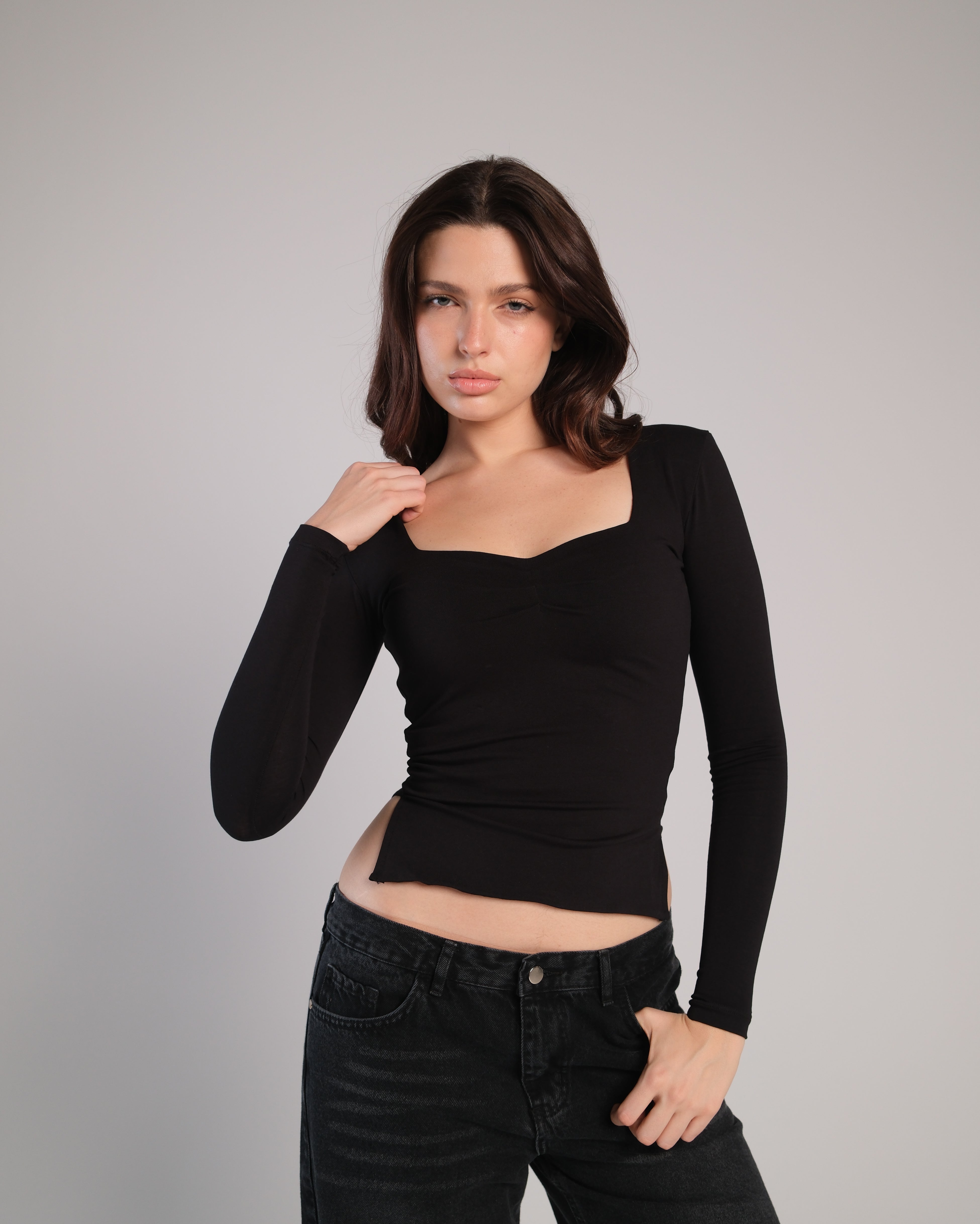 Heart Neckline Long Sleeve Contour Top