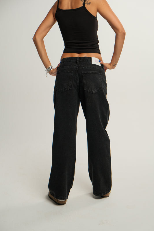 Black Classic Fit Jeans